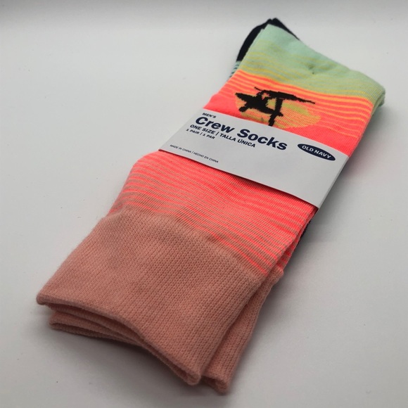 Old Navy Men’s Crew Socks - Picture 2 of 2